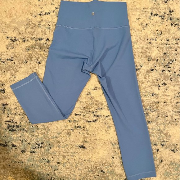 Lululemon WUNDER TRAIN HIGH-RISE CROP 21" - Size 6 - Blue Nile - Picture 4 of 4